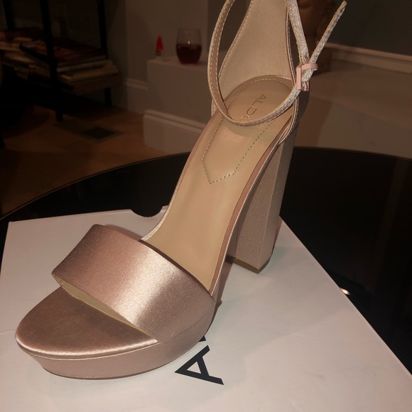 Womens size 10 pink platform - Picture 3 of 5